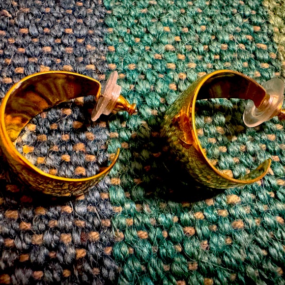 Thick Gold Hoop Earrings - Picture 1 of 4